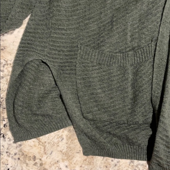 Cardigan - Picture 2 of 3